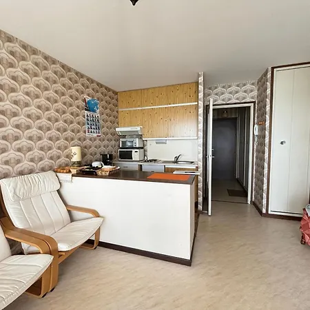 Confortable Avec Balcon Et Coin Cuisine Aux Sables-d'olonne - Fr-1-197-610 * Les Sables-dʼOlonne